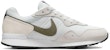 Nike Venture Runner 'Putih Medium Olive' CK2944-101