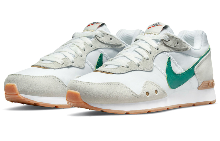 Lookbook Nike Venture Runner First Use ''Wit Groen'' DJ2004-100