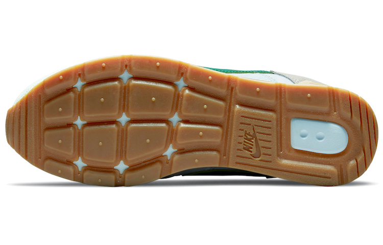 Details for Nike Venture Runner First Use ''Wit Groen'' DJ2004-100