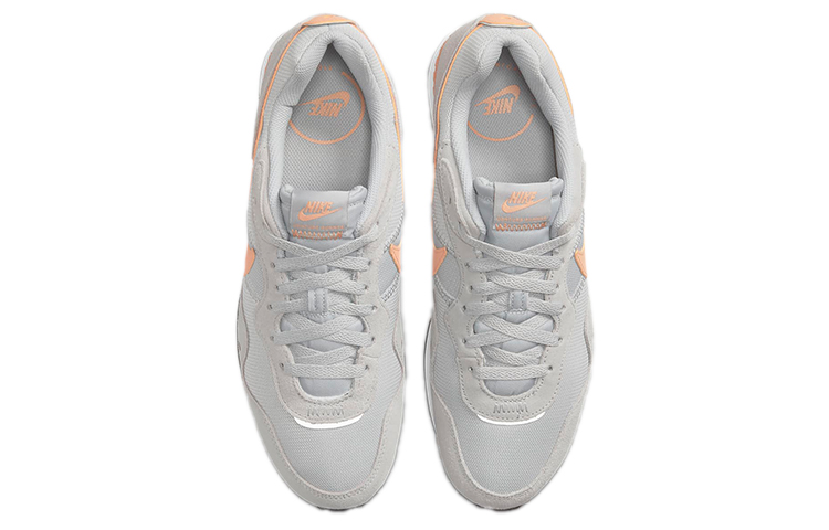 Shop Nike Venture Runner Laag Grijs/Oranje Sneakers CK2944-012