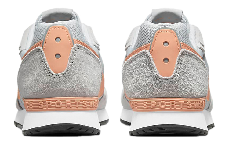 Purchase Nike Venture Runner Laag Grijs/Oranje Sneakers CK2944-012