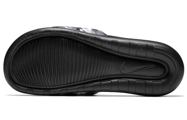 Shop Nike Victori One Printed Slide 'Camo - Hitam Kelabu' CN9678-001
