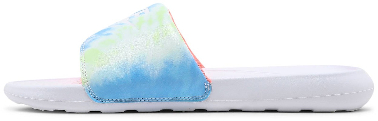 (女)Nike Victori One 印花拖鞋‘綁染’ CN9676-101 Lookbook (女)Nike Victori One 印花拖鞋‘綁染’ CN9676-101