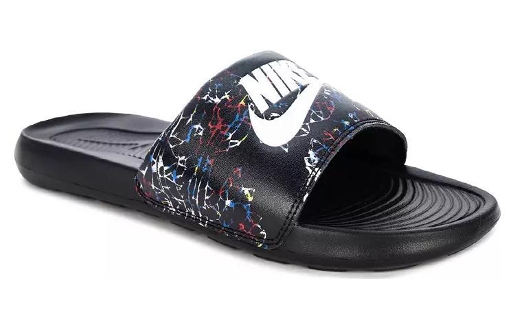 Lookbook Nike Victori One Chanclas Estampadas 'Negro' CN9678-013