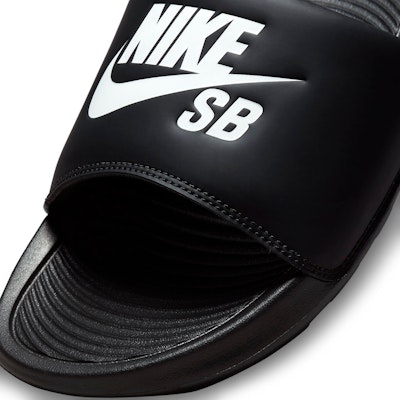 ナイキ ビクトリー ワン スライド 黒白 (Nike Bikutorī Wan Suraido Kuro Shiro) DR2018-001 Purchase ナイキ ビクトリー ワン スライド 黒白 (Nike Bikutorī Wan Suraido Kuro Shiro) DR2018-001