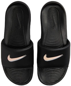 나이키 빅토리 원 슬라이드 "더블 스우시 - 블랙 세서미" FZ1395-001 Shop 나이키 빅토리 원 슬라이드 "더블 스우시 - 블랙 세서미" FZ1395-001