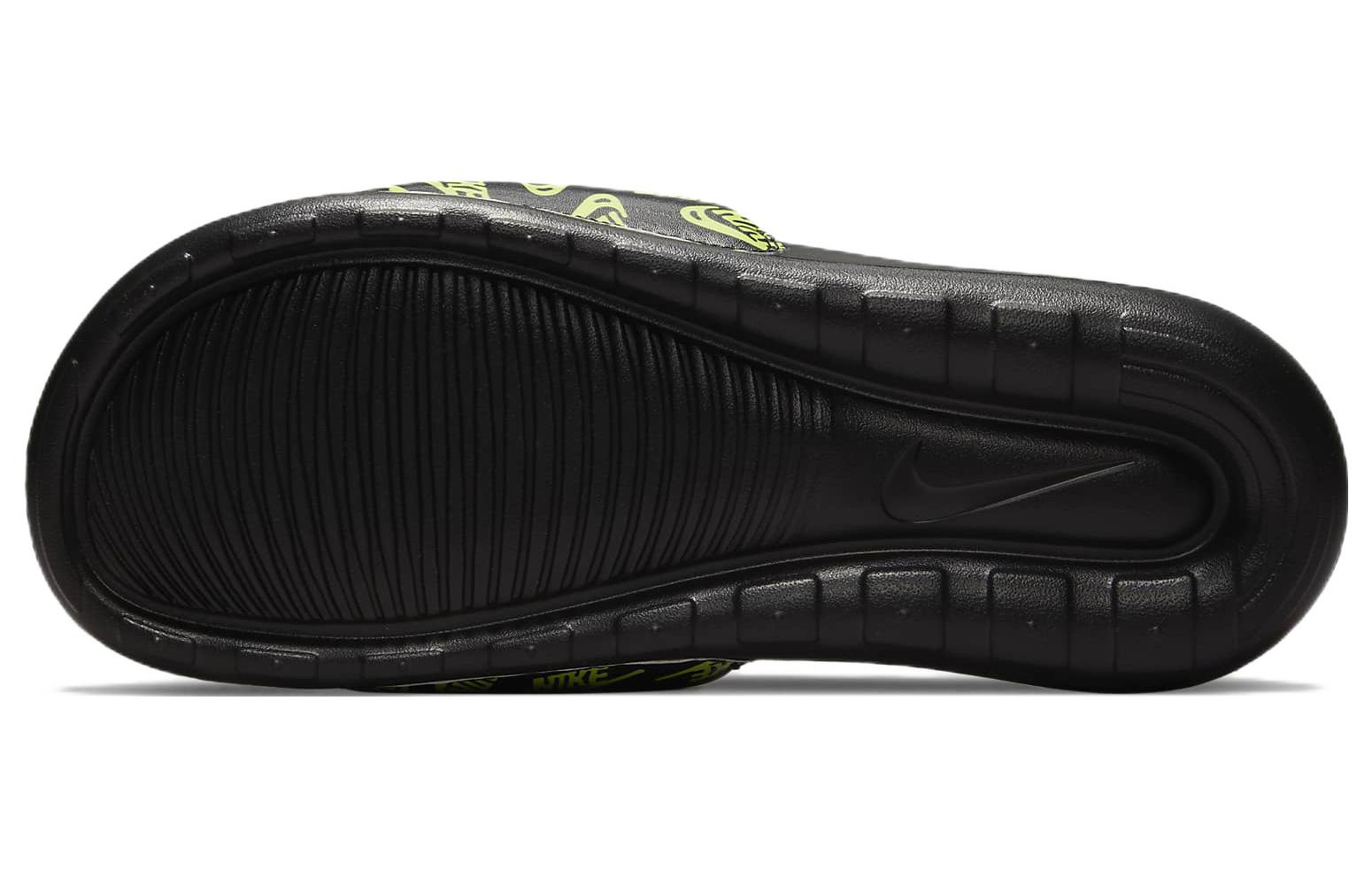 Shop Nike Victori One Slide 'Logo Berulang - Hitam Volt' CN9678-010
