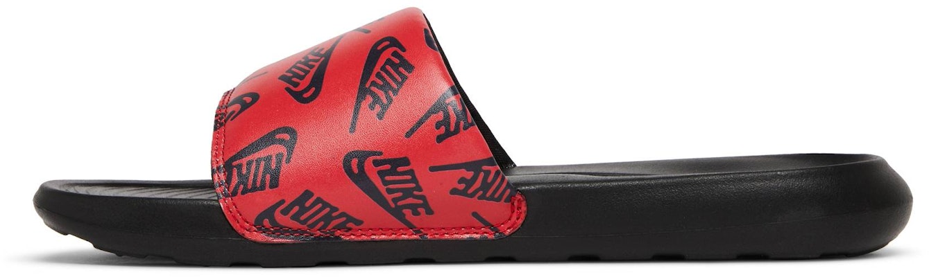 Nike Victori One Slide 'Repeat Logo - Hitam Merah Universitas' CN9678-601 Lookbook Nike Victori One Slide 'Repeat Logo - Hitam Merah Universitas' CN9678-601
