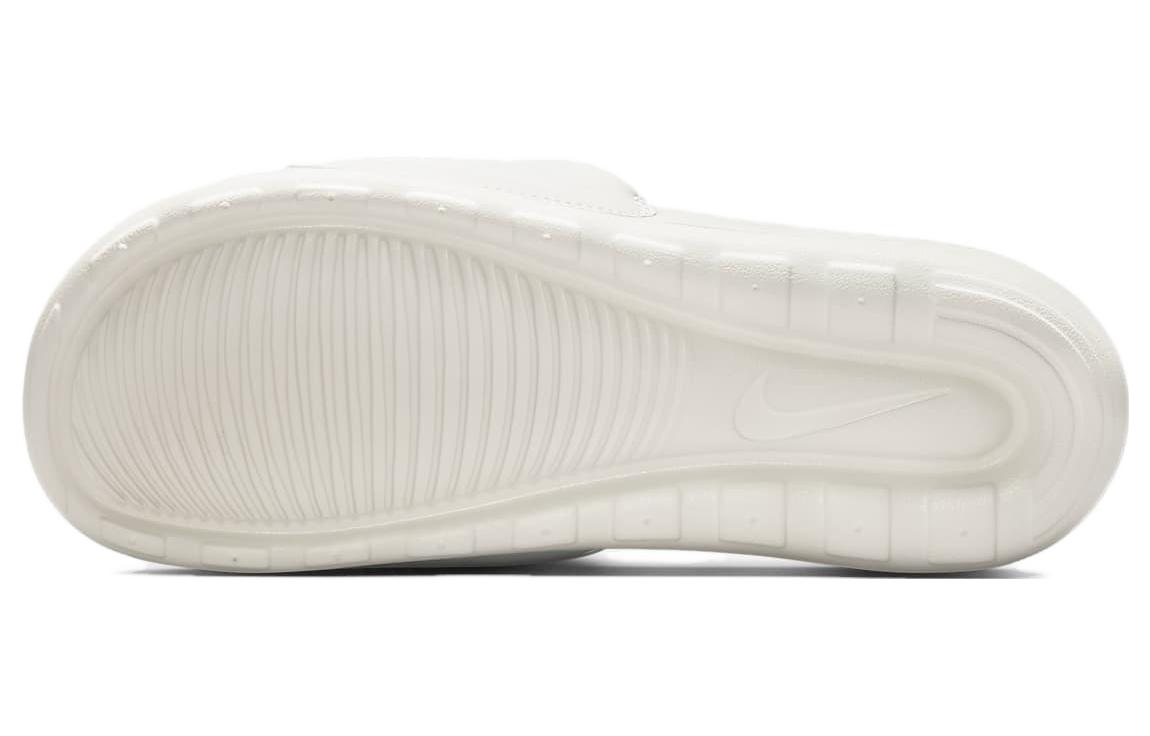 Purchase Nike Victori One Slide ''Sail Safety Orange'' Herren Sandalen CN9675-108