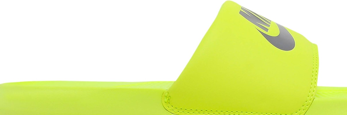 ナイキ ビクトリー ワン スライド "ボルトクローム" CN9675-700 Order ナイキ ビクトリー ワン スライド "ボルトクローム" CN9675-700