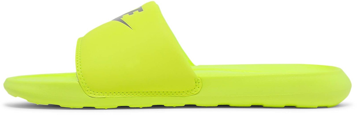 ナイキ ビクトリー ワン スライド "ボルトクローム" CN9675-700 Lookbook ナイキ ビクトリー ワン スライド "ボルトクローム" CN9675-700