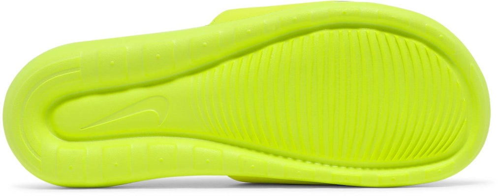 ナイキ ビクトリー ワン スライド "ボルトクローム" CN9675-700 Shop ナイキ ビクトリー ワン スライド "ボルトクローム" CN9675-700