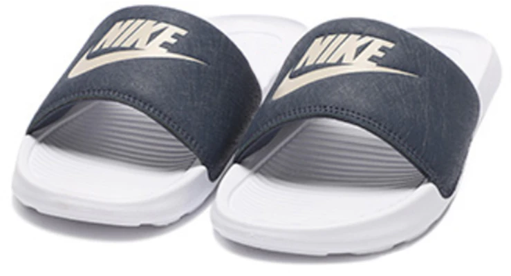 Claquettes Nike Victori One Bleu/Blanc CN9675-103 Lookbook Claquettes Nike Victori One Bleu/Blanc CN9675-103