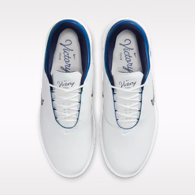 Zapatos de Golf Nike Victory Tour 4 Blanco Summit/Azul Corte/Plateado Metálico FZ4155-103 Shop Zapatos de Golf Nike Victory Tour 4 Blanco Summit/Azul Corte/Plateado Metálico FZ4155-103