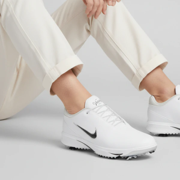 Nike Victory Tour 4 Sepatu Golf Putih/Abu-Abu Muda/Hitam HM6542-100 2