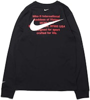 Camiseta Nike Vintage Negro de Manga Larga con Doble Swoosh y Diseño Gráfico. CK2260-010 Lookbook Camiseta Nike Vintage Negro de Manga Larga con Doble Swoosh y Diseño Gráfico. CK2260-010