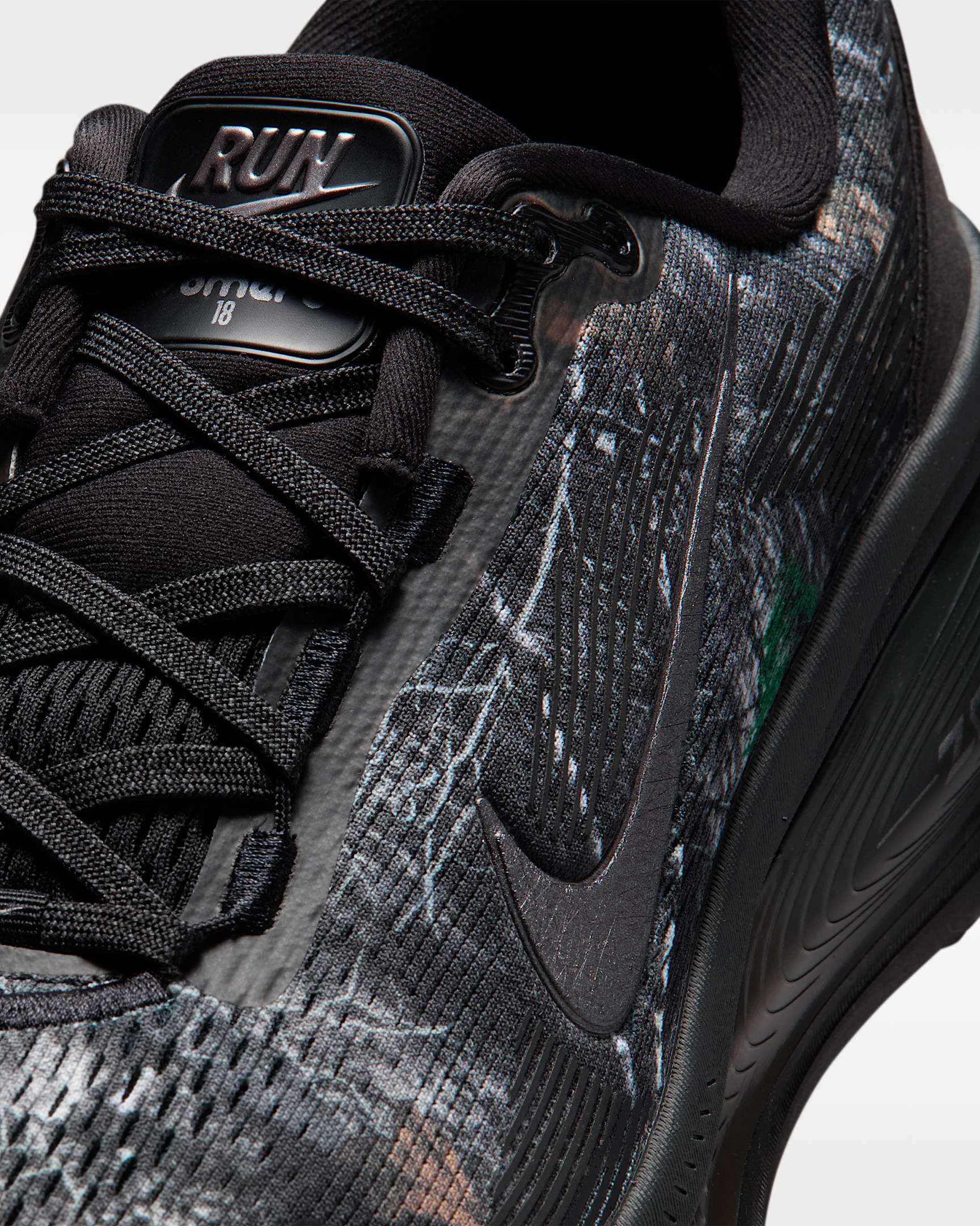 Cheap Nike Vomero 18 ''Hitam Realtree'' IF4456-001