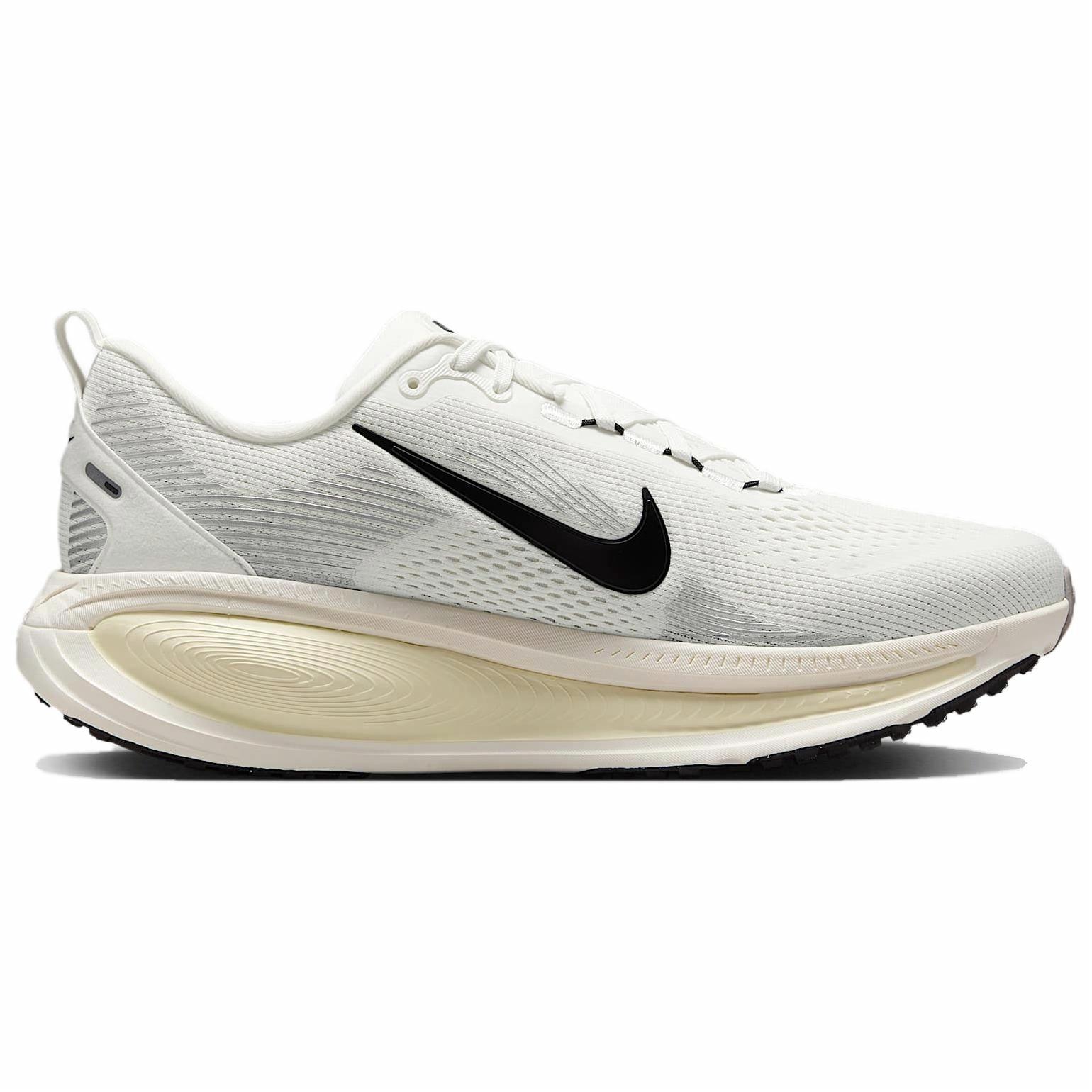 Lookbook Nike Vomero 18 'Coconut Milk' HM6803-101