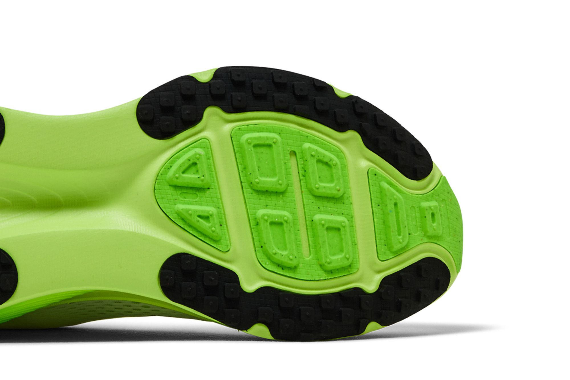 Sizing Nike Vomero 18 'Hijau Elektrik' HM6803-100