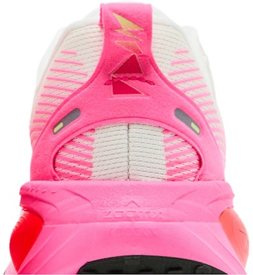 Nike Vomero 18 'Sail Hyper Pink' IB7315-100 Sizing Nike Vomero 18 'Sail Hyper Pink' IB7315-100