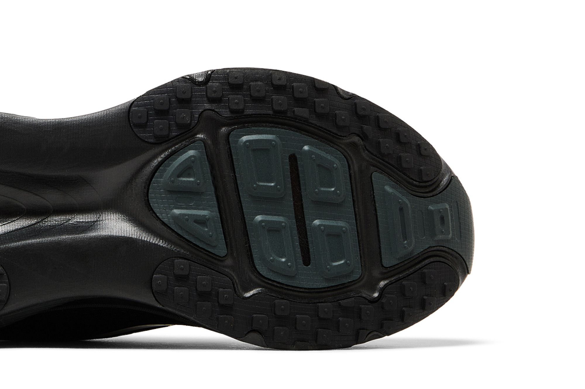 Sizing Nike Vomero 18 'Triple Black' Hitam Penuh HM6803-005