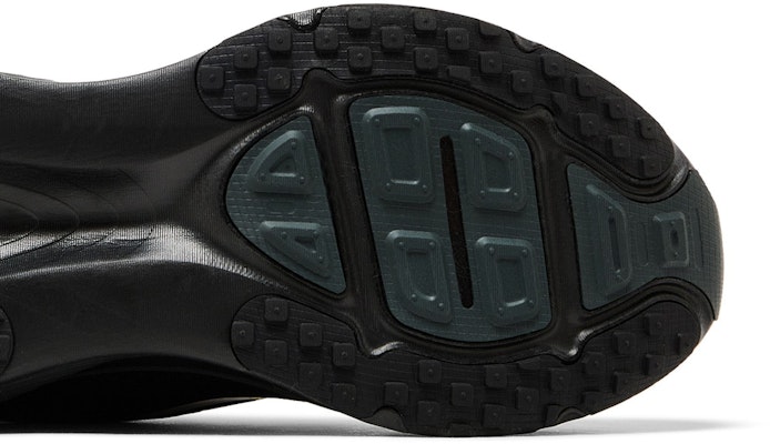 Nike Vomero 18 'Triple Black' Hitam Penuh HM6803-005 Sizing Nike Vomero 18 'Triple Black' Hitam Penuh HM6803-005