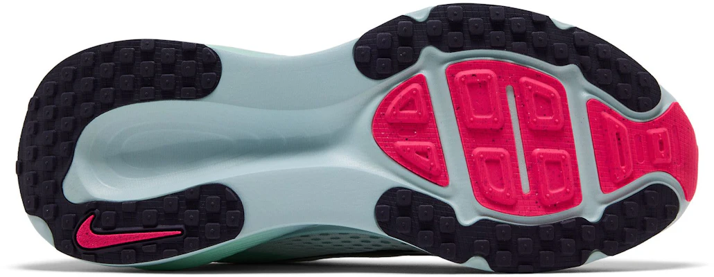 Nike Vomero 18 ''Putih Glacier Biru'' IM6676-104 Shop Nike Vomero 18 ''Putih Glacier Biru'' IM6676-104