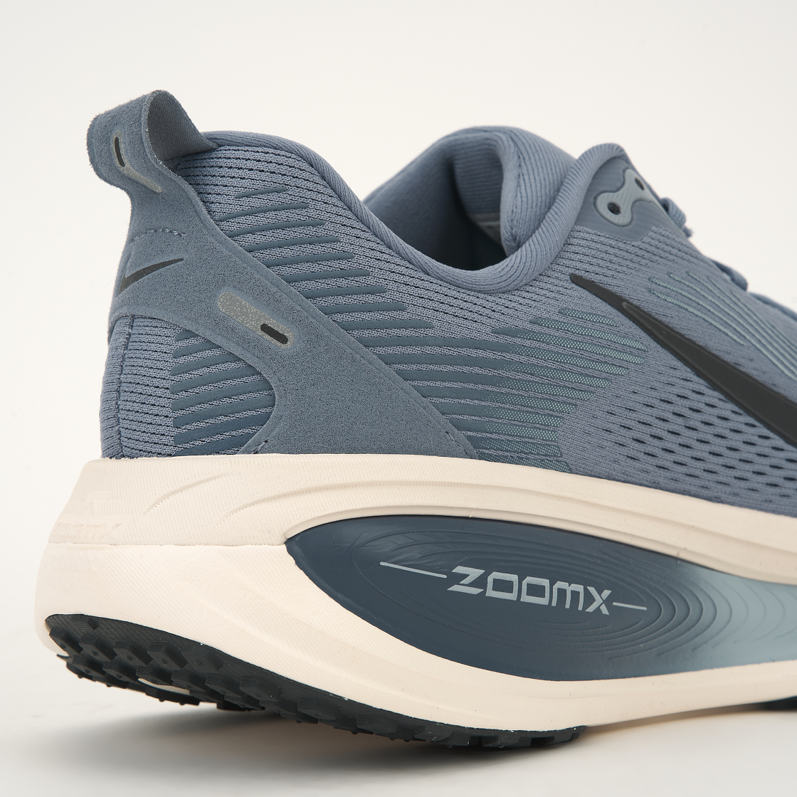 Cheap Nike Vomero 18 寬版 ''灰板岩'' IF0514-401