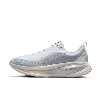Nike Vomero 18 GORE-TEX Pure Platinum/Light Permiss/Barely Green/Metallic Silver HQ7001-003