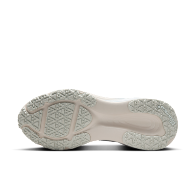 Order Nike Vomero 18 GORE-TEX Platino Puro/Verde Suave/Plata Metálica HQ7001-003