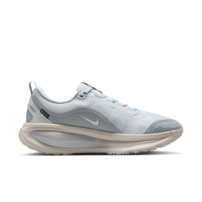 Shop Nike Vomero 18 GORE-TEX Pure Platinum/Light Permiss/Barely Green/Metallic Silver HQ7001-003