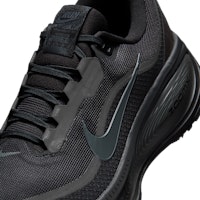 Nike Vomero 18 GORE-TEX Sepatu Hitam/Anthracite HQ7001-001 Sizing Nike Vomero 18 GORE-TEX Sepatu Hitam/Anthracite HQ7001-001