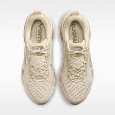 Shop Nike Vomero 18 Licht Khaki/Desert Khaki/Sail/Metallic Zilver IM8333-200
