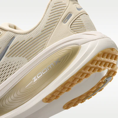 Nike Vomero 18 Licht Khaki/Desert Khaki/Sail/Metallic Zilver IM8333-200 Cheap Nike Vomero 18 Licht Khaki/Desert Khaki/Sail/Metallic Zilver IM8333-200