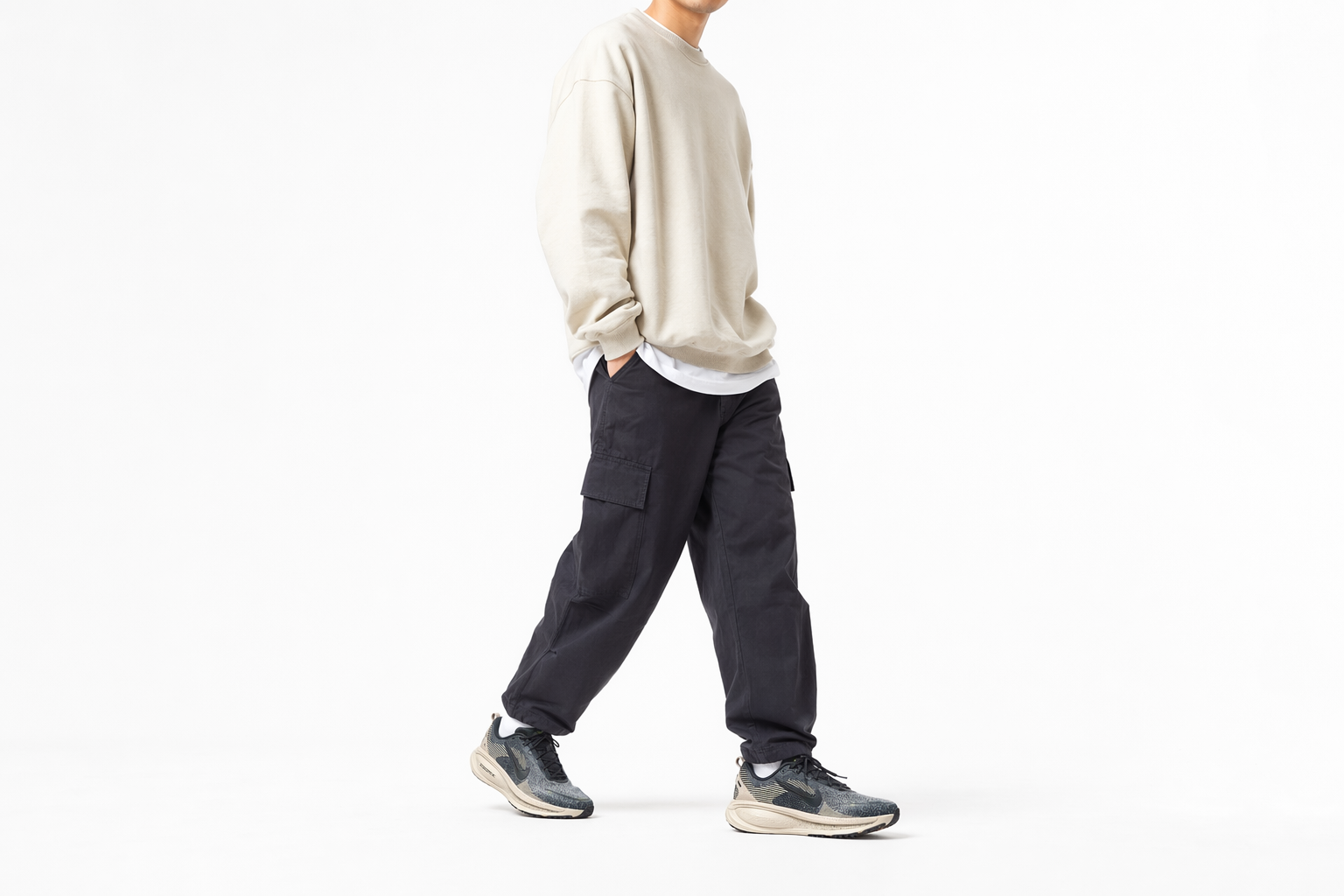 Order 나이키 보메로 18 오트밀/앤트러사이트/볼트/블랙 IH4114-140
