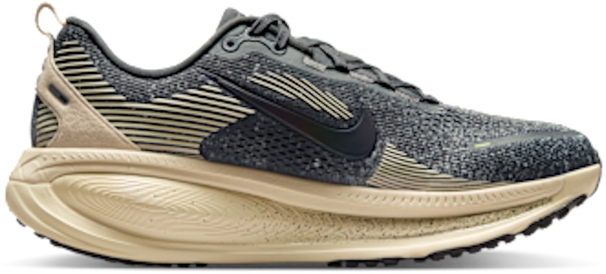 Nike Vomero 18 Avena/Antracita/Voltio/Negro IH4114-140 Lookbook Nike Vomero 18 Avena/Antracita/Voltio/Negro IH4114-140