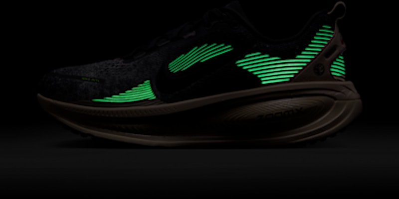 Nike Vomero 18 Avena/Antracita/Voltio/Negro IH4114-140 2