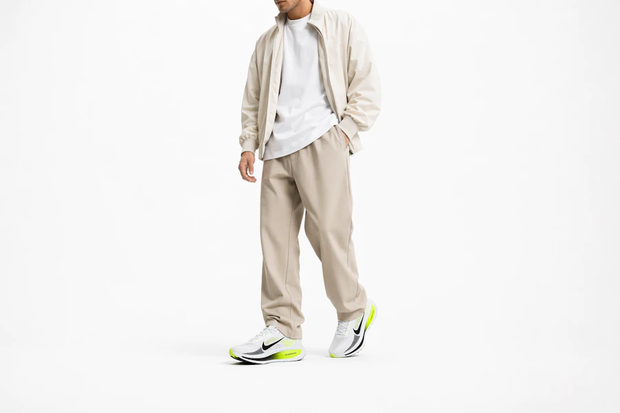 Nike Vomero 18 Photon Dust/Volt/Black HM6803-021 Order Nike Vomero 18 Photon Dust/Volt/Black HM6803-021