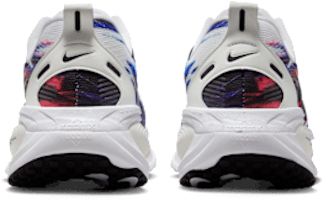 Nike Vomero 18 SE IB8164-999 Details for Nike Vomero 18 SE IB8164-999