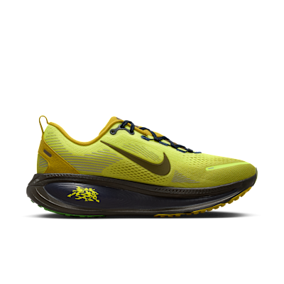 Shop Nike Vomero 18 SE 音速黃/泥苔綠/深靛藍/深榛棕 IQ3413-704