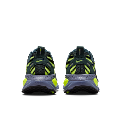 Sizing Nike Vomero 18 Seaweed/Cannon/Sanded Purple/Vault HM6803-301