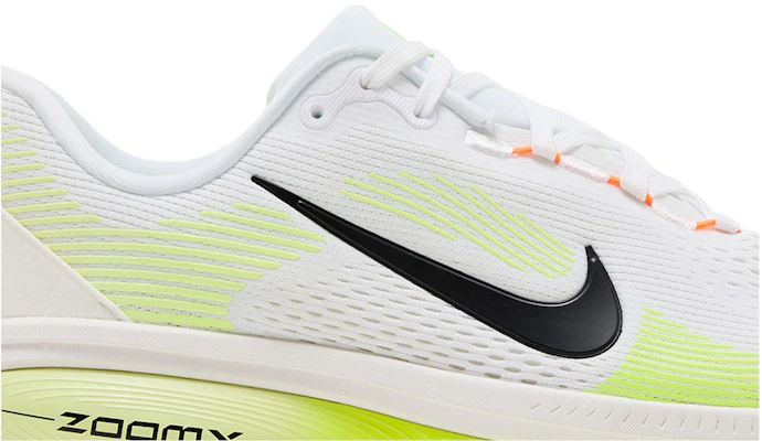Nike Vomero 18 Putih Barely Volt Hitam HM6803-120 Order Nike Vomero 18 Putih Barely Volt Hitam HM6803-120