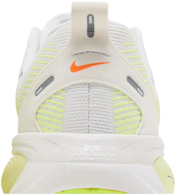 Nike Vomero 18 Putih Barely Volt Hitam HM6803-120 Sizing Nike Vomero 18 Putih Barely Volt Hitam HM6803-120