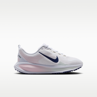 Lookbook (Youth) Nike Vomero 18 White/Football Gray/Barely Green/Midnight Navy HQ2157-112