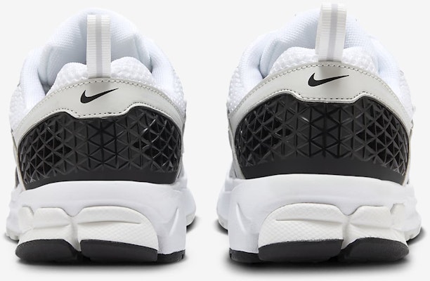 (Youth) Nike Vomero 5 'White Pure Platinum' HF6998-103 Details for (Youth) Nike Vomero 5 'White Pure Platinum' HF6998-103