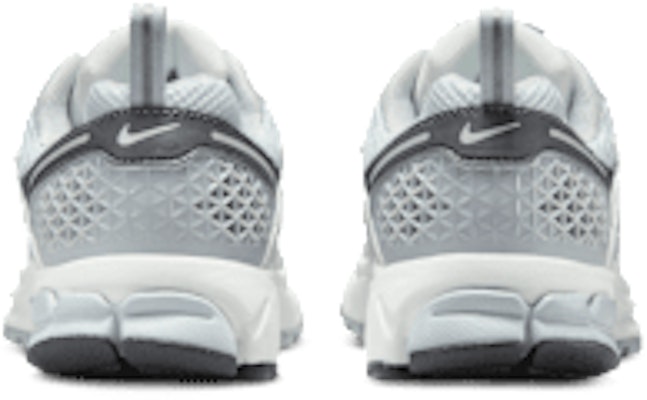 Nike Vomero 5 Kasut Sukan HF6998-008 Details for Nike Vomero 5 Kasut Sukan HF6998-008