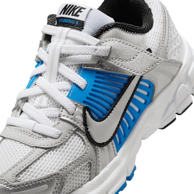 (Youth) Nike Vomero 5 HF6999-105 Sizing (Youth) Nike Vomero 5 HF6999-105
