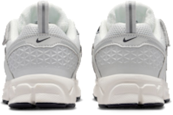 (Preschool) Nike Vomero 5 Photon Dust/Gridiron/Sale/Chrome IM9465-001 Details for (Preschool) Nike Vomero 5 Photon Dust/Gridiron/Sale/Chrome IM9465-001