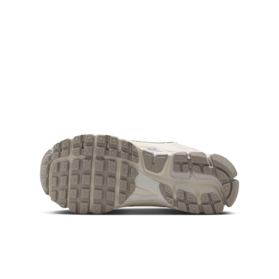 Order (Youth) Nike Vomero 5 Sale/Bust Grey/College Grey/Metallic Silver HF6998-108