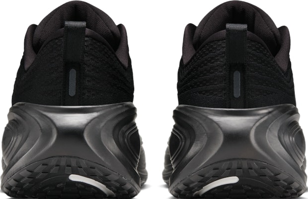 나이키 보메로 플러스 ''블랙'' IO4482-002 Lookbook 나이키 보메로 플러스 ''블랙'' IO4482-002